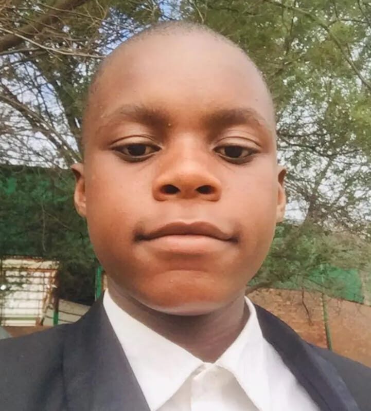 Cavix – South African – Zimbabwean rapper, singer and songwriter